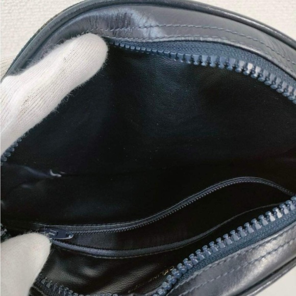 Celine Crossbody in good Condition!! - Picture 6 of 16